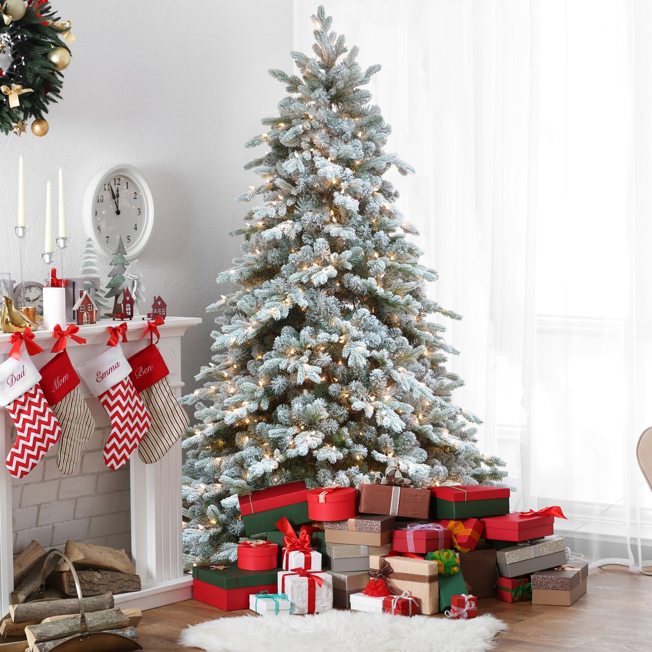 Artificial flocked christmas trees deals
